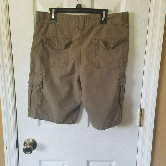 Men's Cargo Shorts - Picture 2 of 2